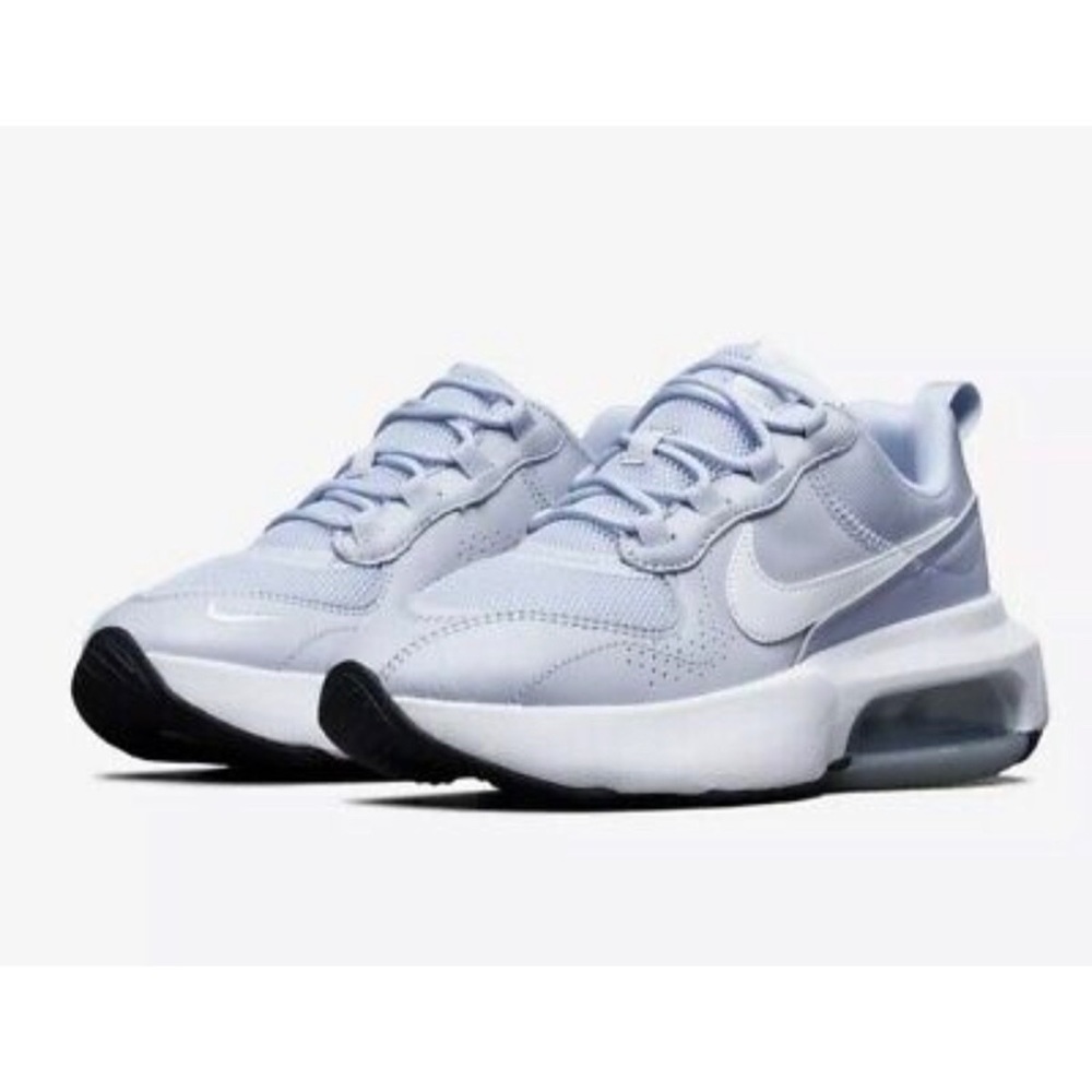 Nike Air Max Verona White Glacier Blue Womens Size 7.5